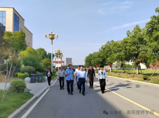 副市长刘江一行莅临学院调研督导市赛备赛工作